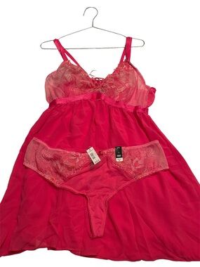 Torrid curve hot pink sheer and  Lace lingerie set 2x NWOT